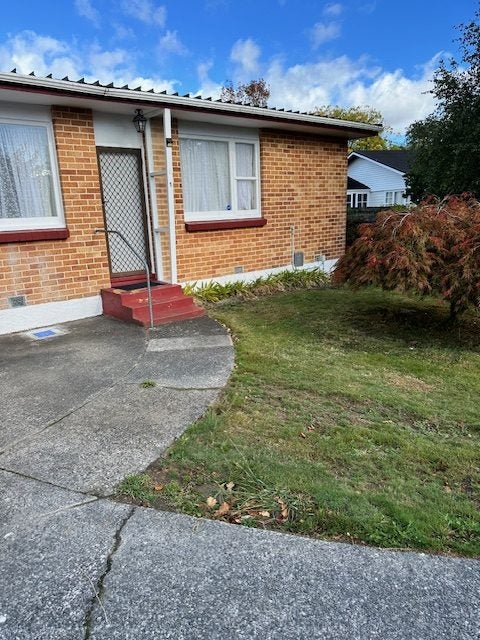 1/20 Arnot Avenue, Clouston Park, Upper Hutt - Carousel 1
