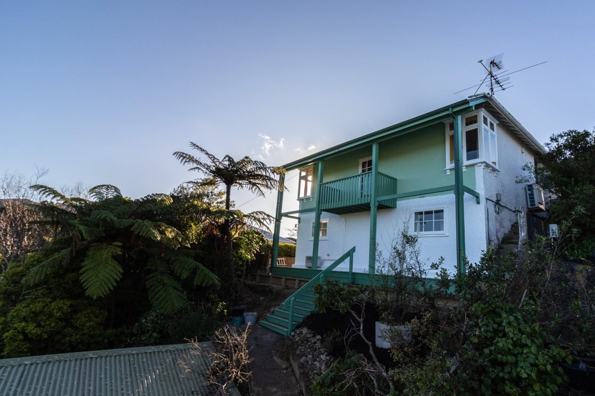 12 Veronica Street, Brooklyn, Wellington - Carousel 1