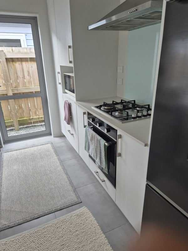 16 Kutukutu Street, Takanini, Auckland - Carousel 16