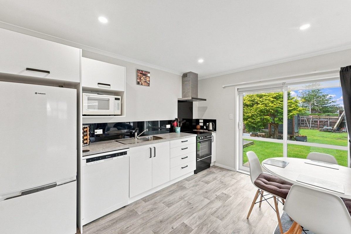 80 Ngamotu Road, Spotswood, New Plymouth - Carousel 2