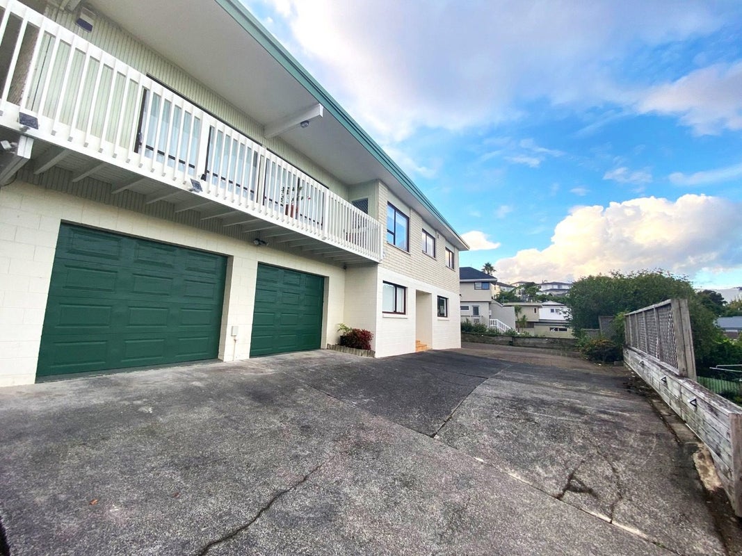 89 Chelsea View Drive, Chatswood, Auckland - Carousel 1