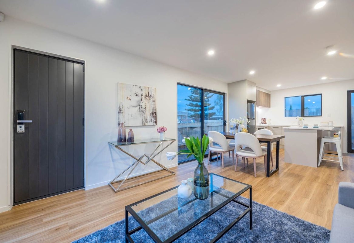 8C Jupiter Street, Rosehill, Papakura - Carousel 1