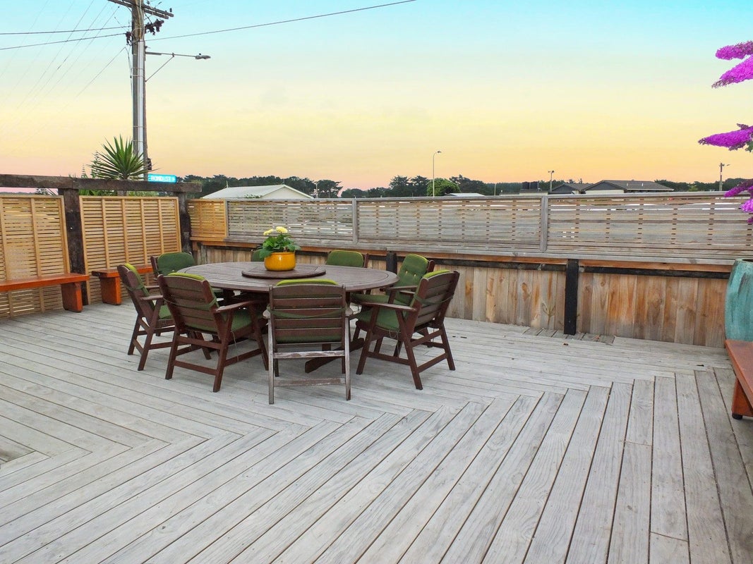 35 Nash Parade, Foxton Beach, Foxton - Carousel 40