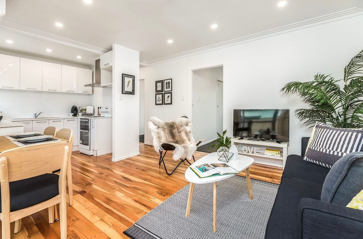 4/10 Harding Avenue, Mount Wellington, Auckland - Carousel 1