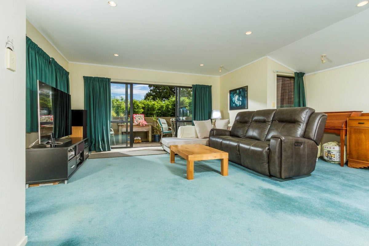 3/22 Arcadia Crescent, Bayview, Auckland - Carousel 2