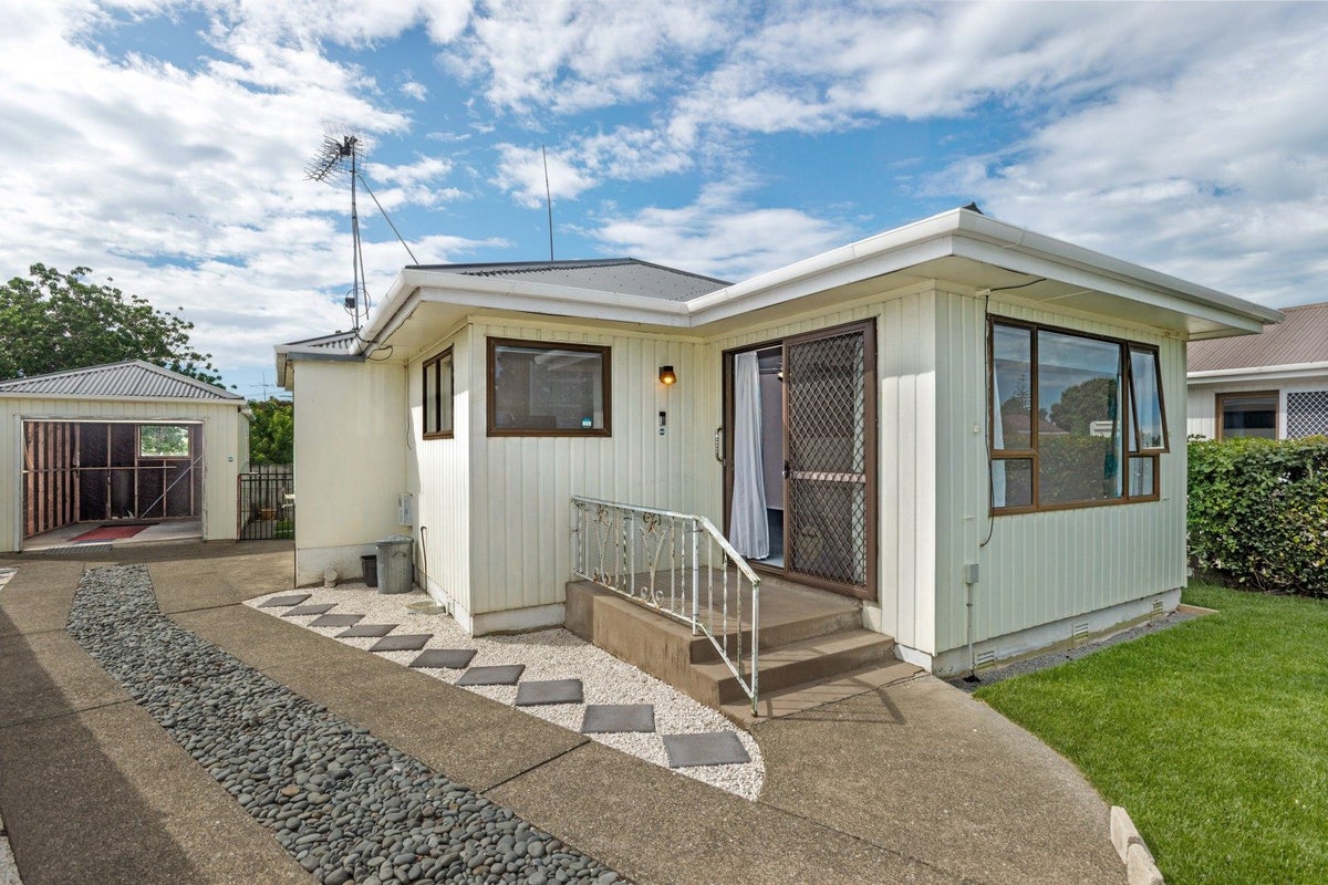 22A Bryce Street, Mangapapa, Gisborne - Carousel 15