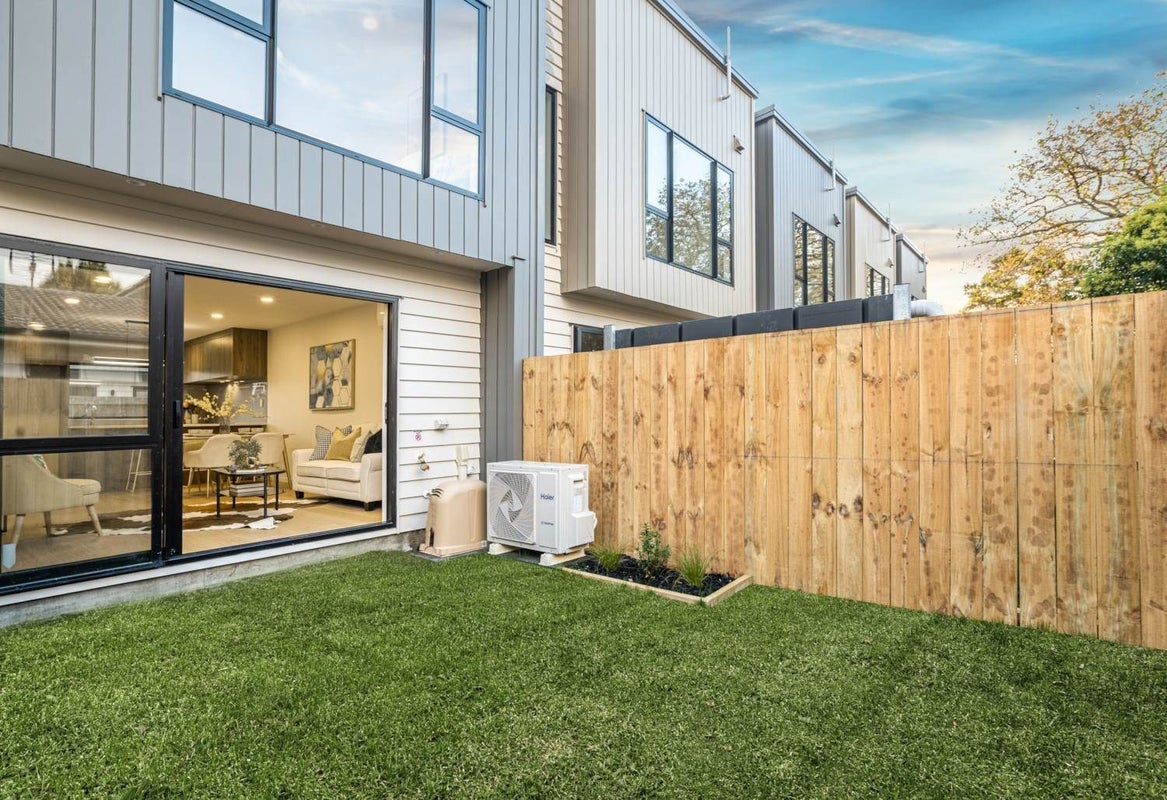 7/36 Edmonton Road, Henderson, Auckland - Carousel 10