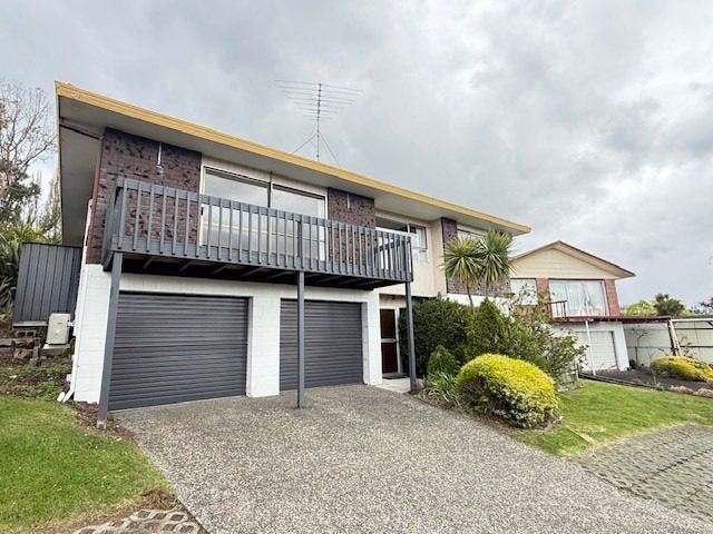70 Glencoe Road, Browns Bay, Auckland - Carousel 1