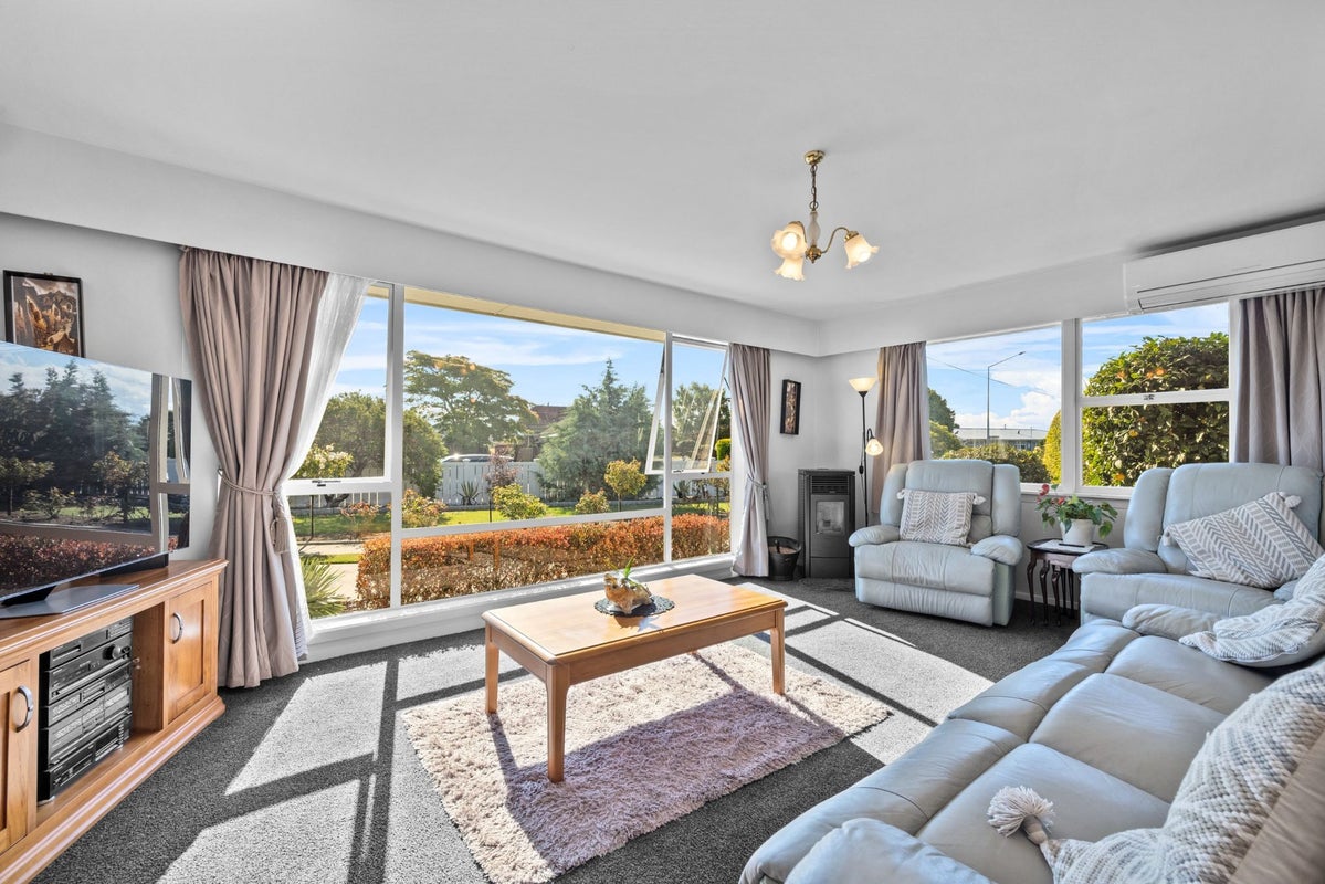 150 Grimseys Road, Redwood, Christchurch - Carousel 2