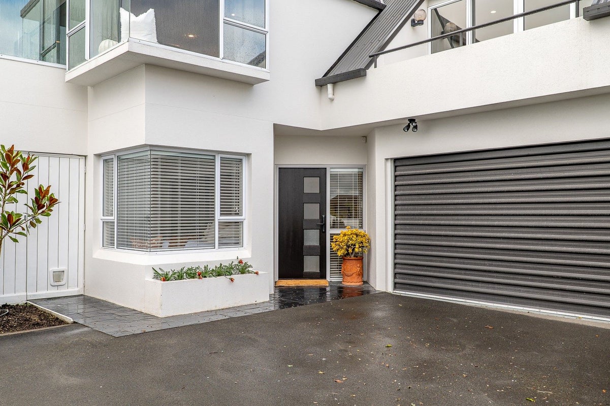 2/79 Cannon Hill Crescent, Mount Pleasant, Christchurch - Carousel 23