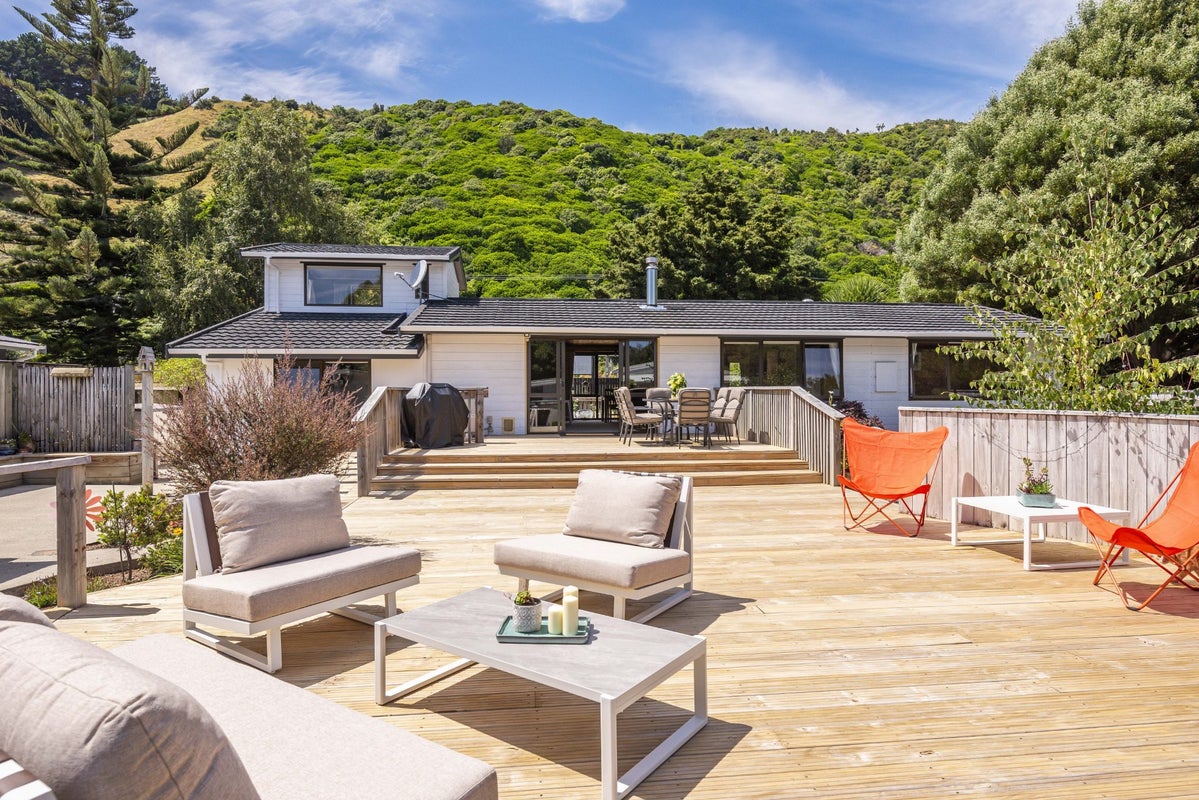 222 Main Road South, Raumati South, Paraparaumu - Carousel 2