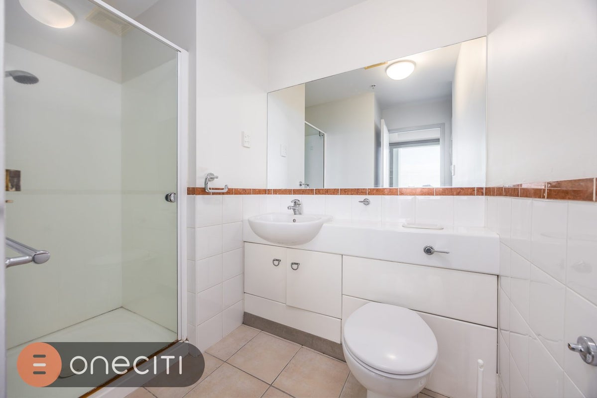 12K/14 Waterloo Quadrant, Auckland Central, Auckland - Carousel 11