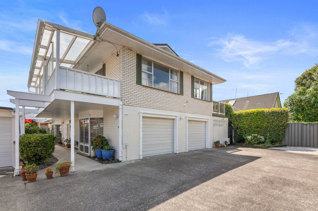 19B Gwendoline Street, Glenholme, Rotorua - Carousel 1