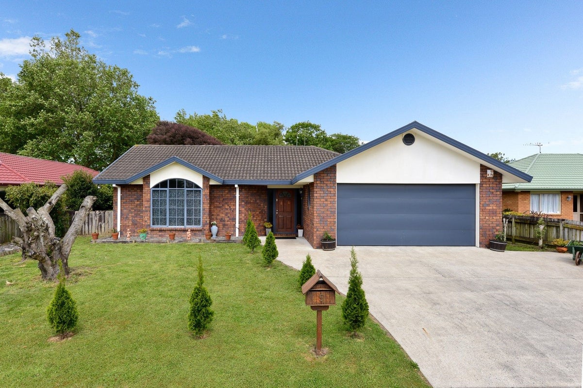 5 Dixon Road, Fitzroy, Hamilton - Carousel 1
