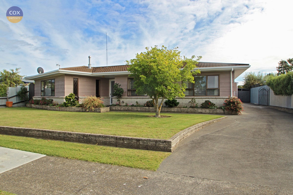 7 Cardiff Place, Tamatea, Napier - Carousel 1