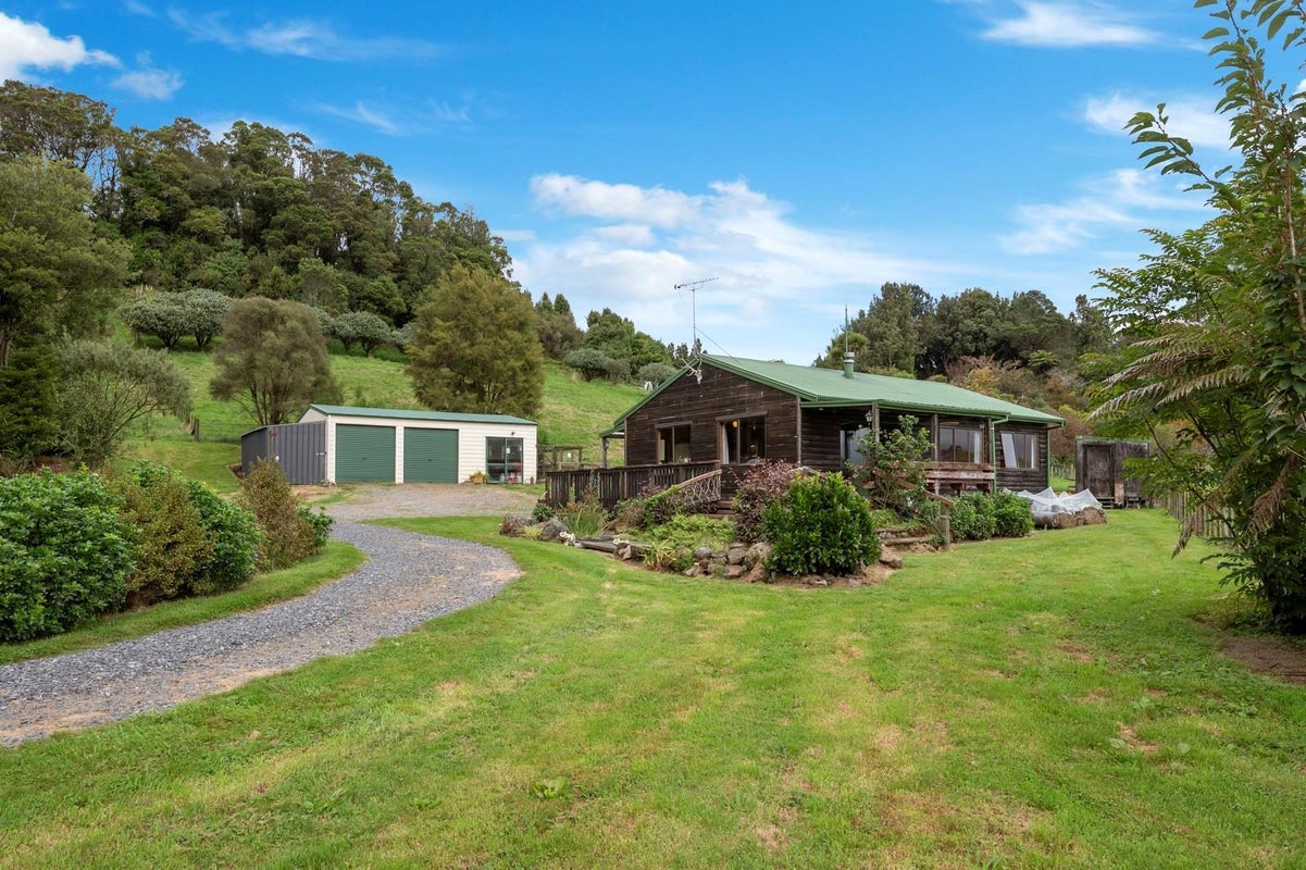 119 Kaharoa Road, Hamurana - Carousel 1