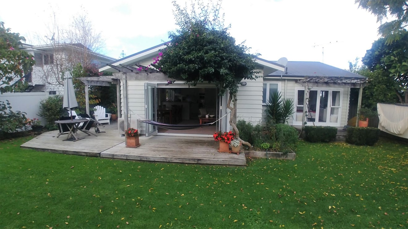 2 Bruce Street, Northcote Point, Auckland - Carousel 15