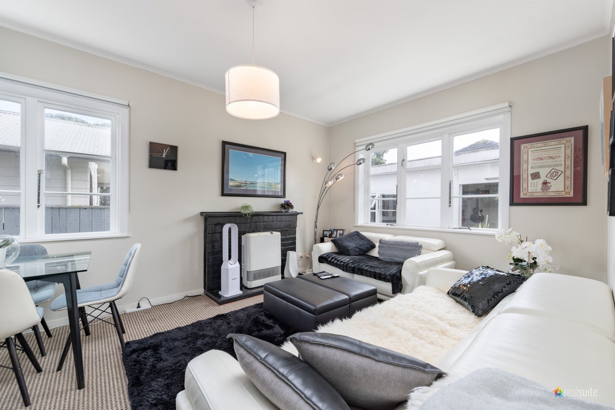 1/85 Trafalgar Street, Waterloo, Lower Hutt - Carousel 2