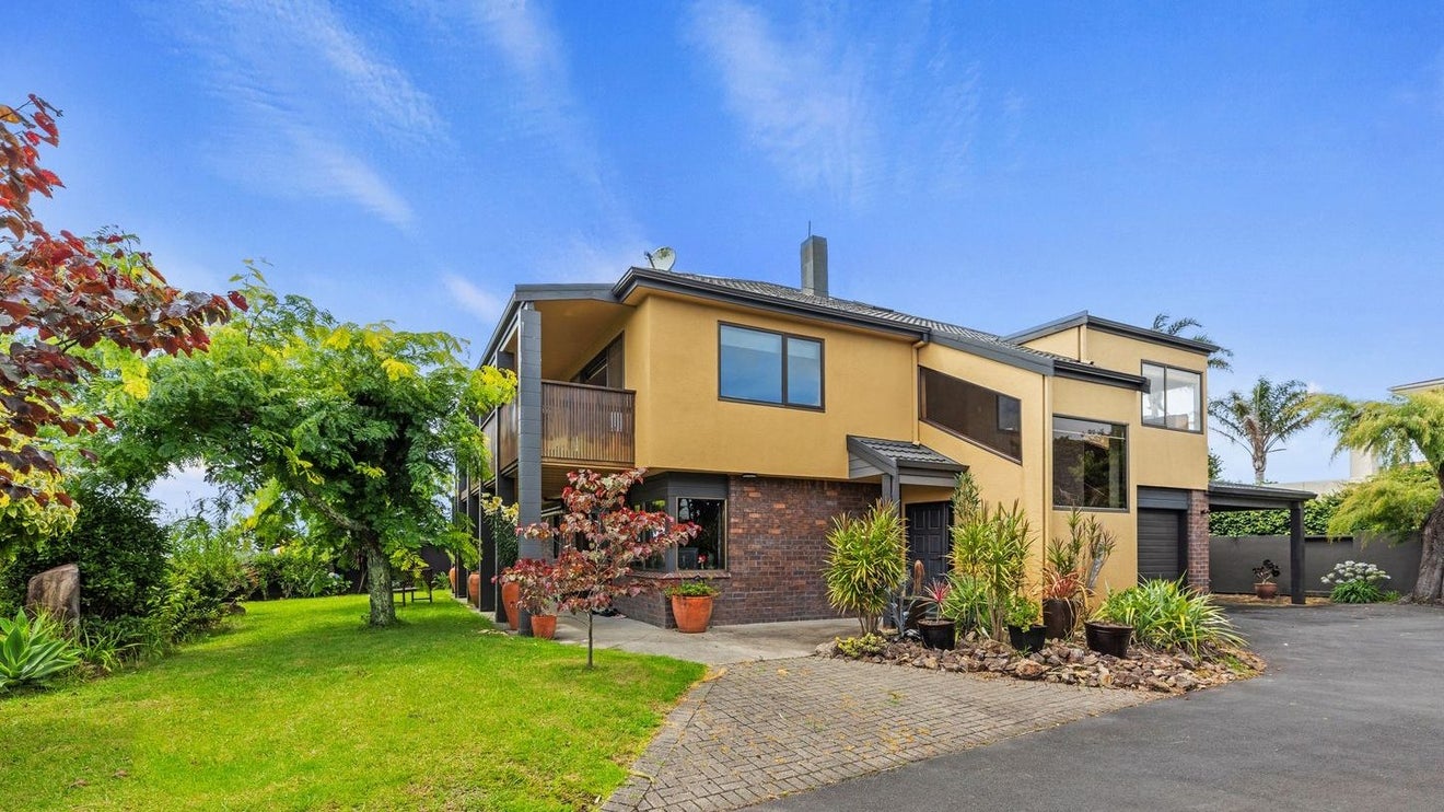 38 Milton Road, Otumoetai, Tauranga - Carousel 1