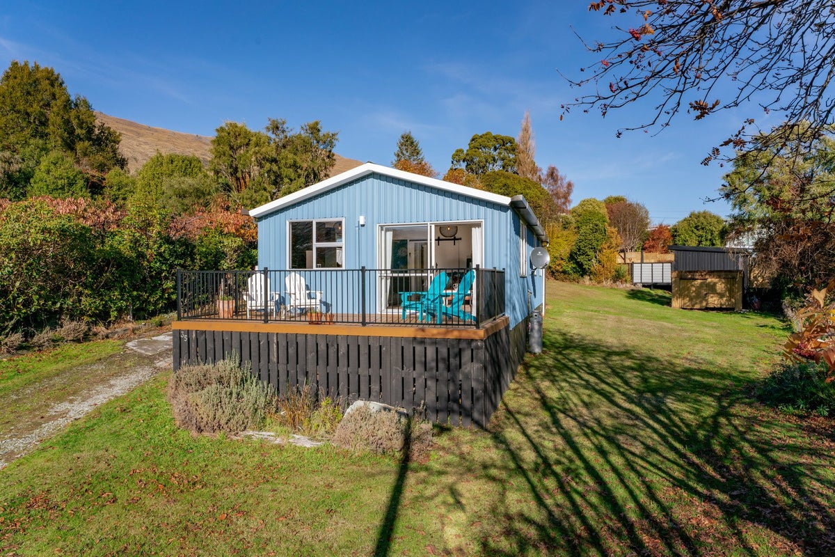 35 Wesney Terrace, Kingston - Carousel 2