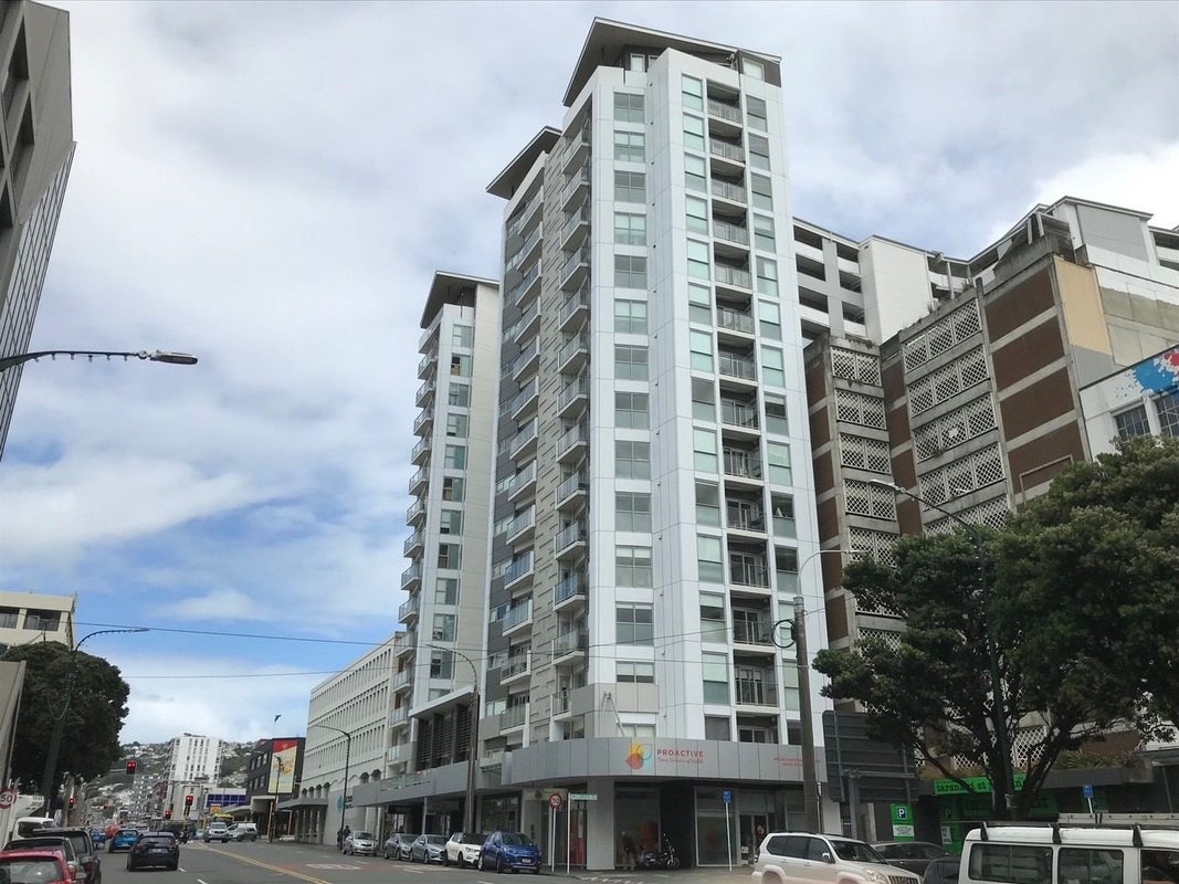 822/74 Taranaki Street, Te Aro, Wellington - Carousel 1