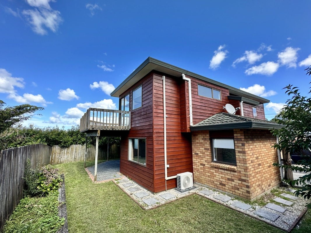2/45 Deep Creek Road, Waiake, Auckland - Carousel 2