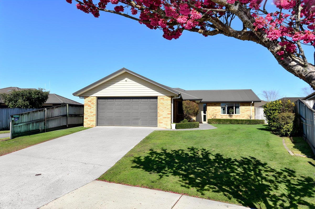 57 Aquila Crescent, Rototuna North, Hamilton - Carousel 1