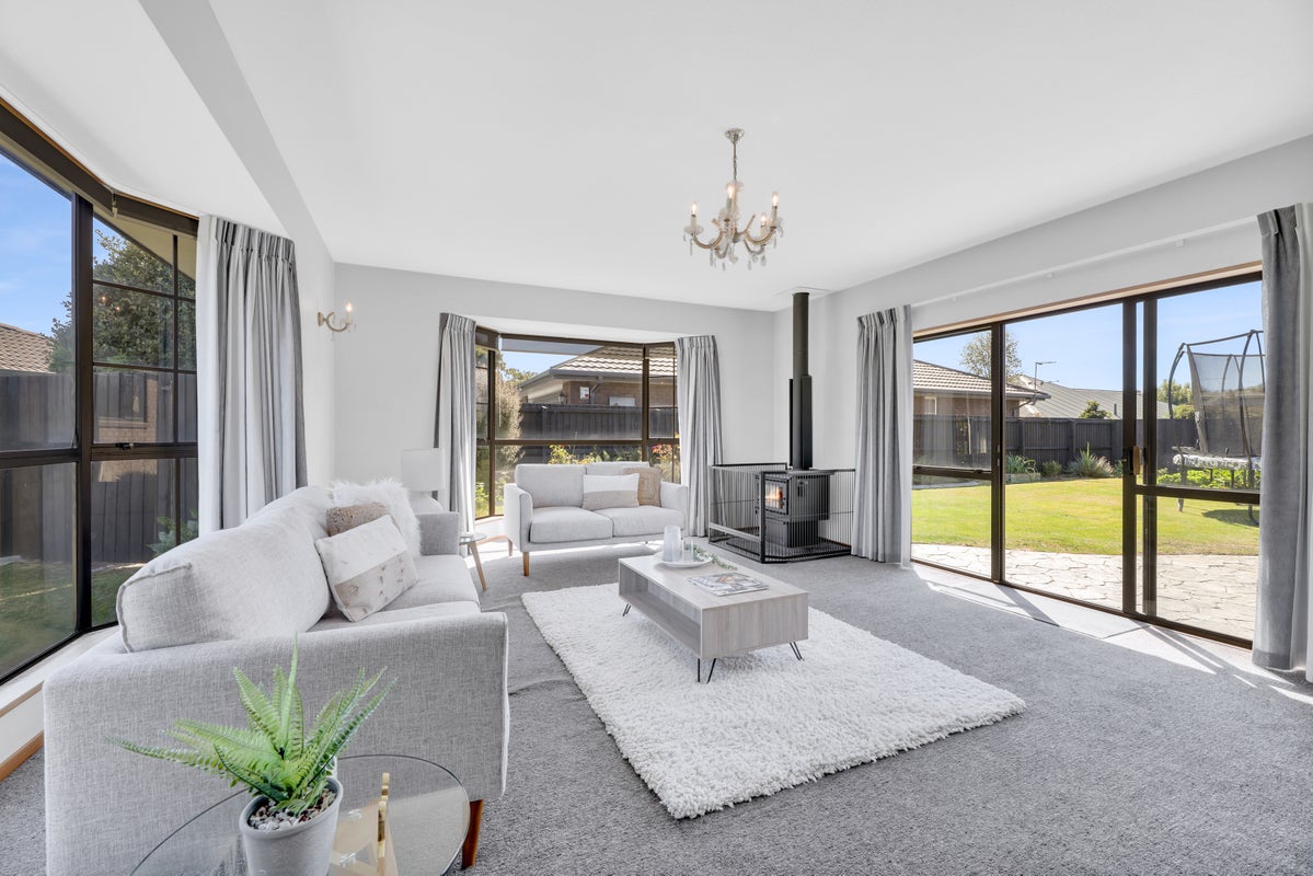 22 Giles Place, Shirley, Christchurch - Carousel 1