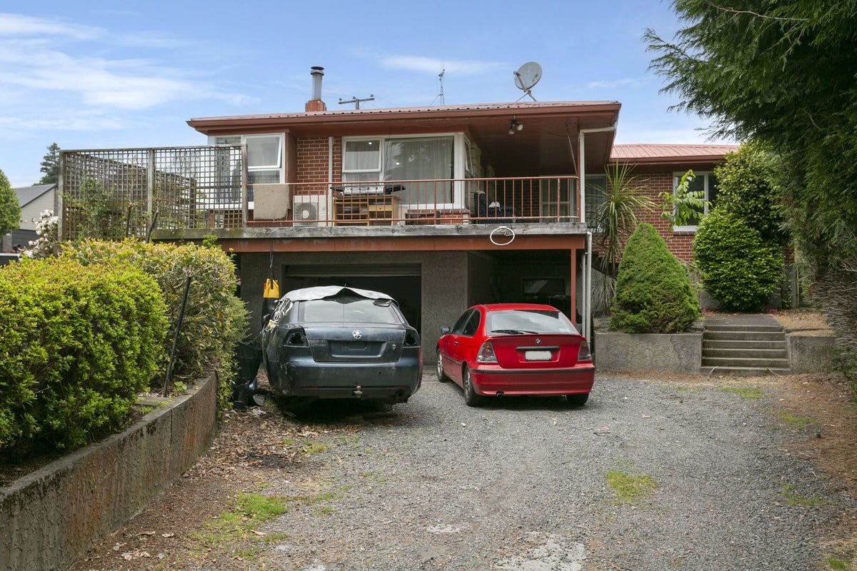 9 Awanui Street, Hilltop, Taupo - Carousel 17