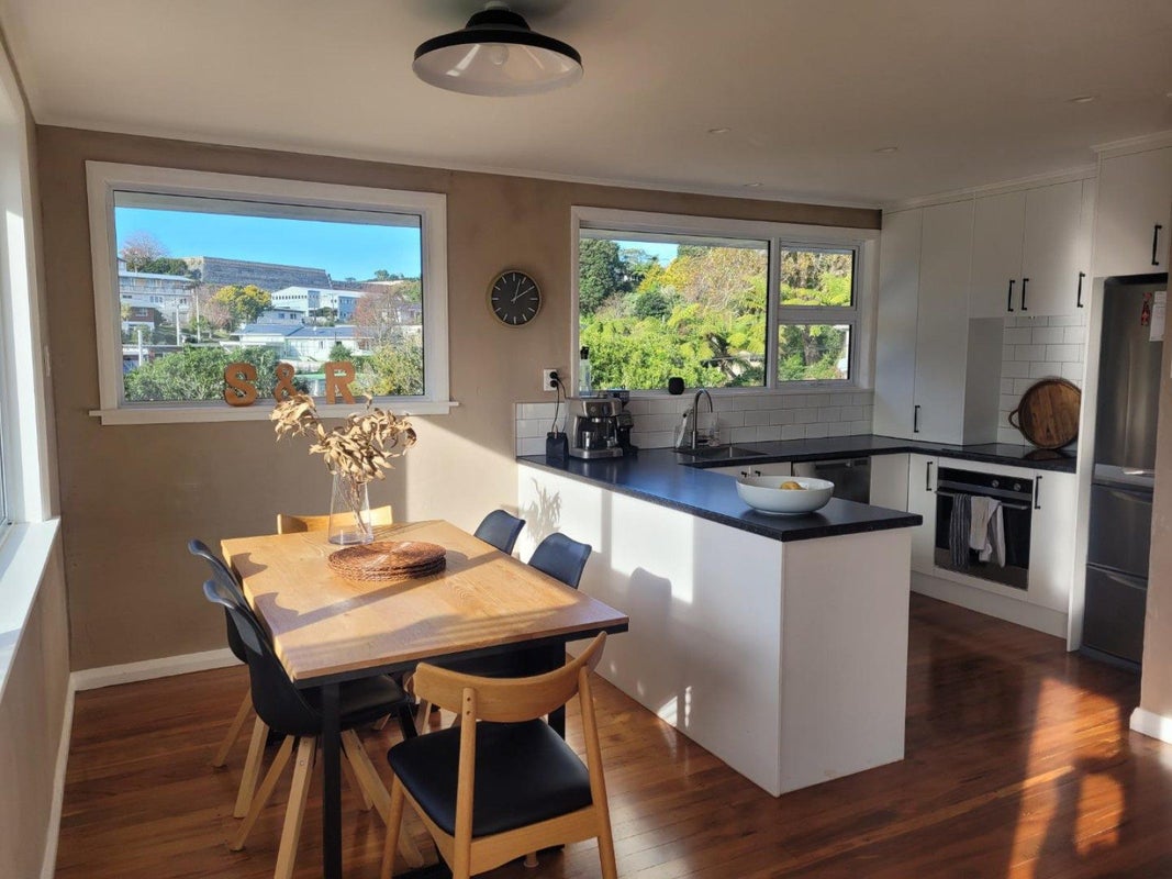 40 Parsons Street, Vogeltown, New Plymouth - Carousel 2