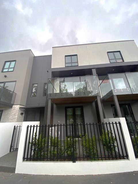 9/214 Hereford Street, Christchurch Central, Christchurch - Carousel 1