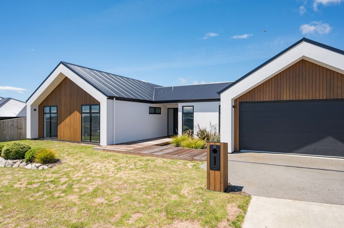 45 Katania Heights, Brightwater, Brightwater - Carousel 2