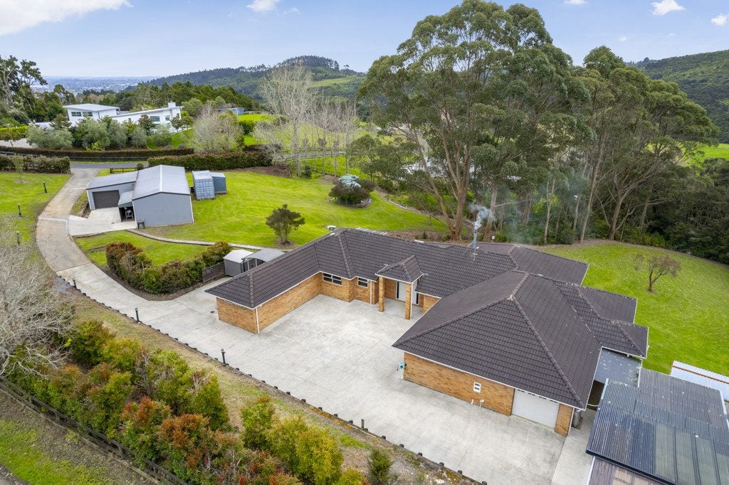 158 Judge Richardson Drive, Opaheke, Papakura - Carousel 1