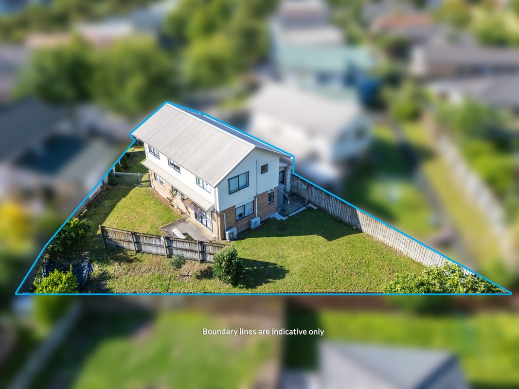 20 Pyramid Place, Glen Eden, Auckland - Carousel 27