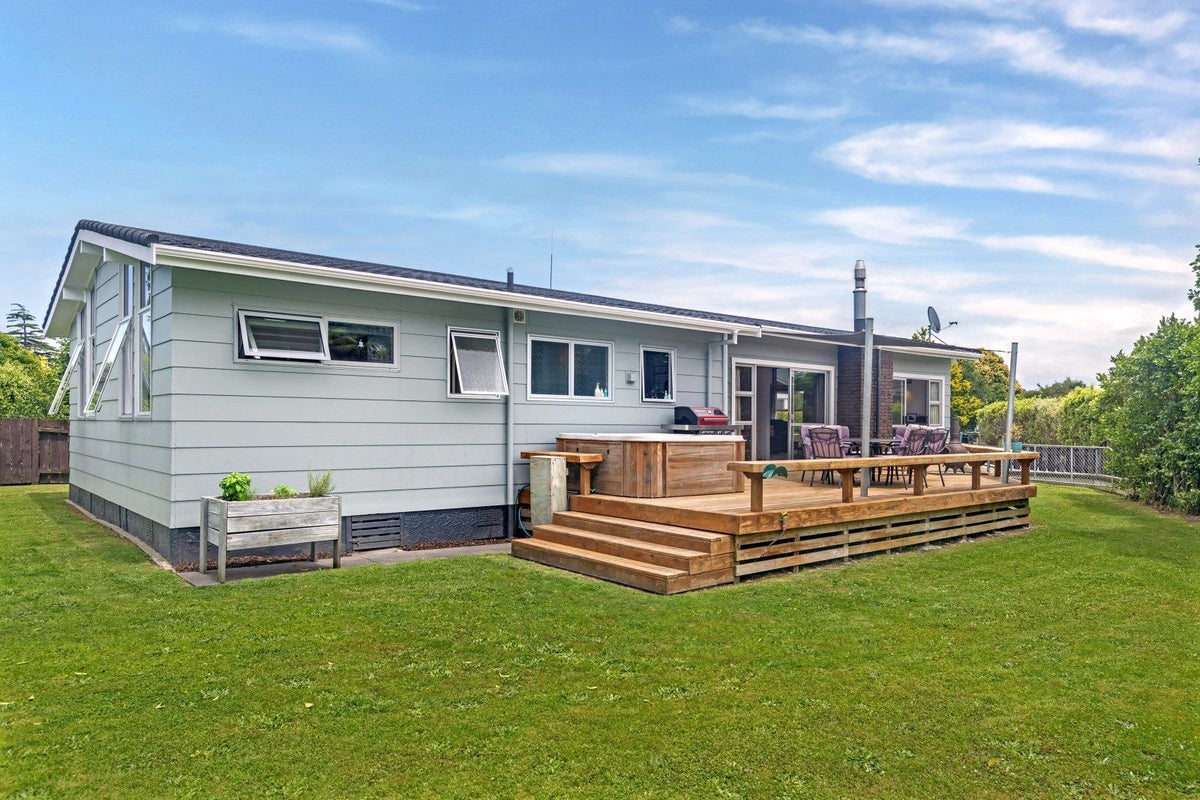 14 Chichester Street, Te Hapara, Gisborne - Carousel 1