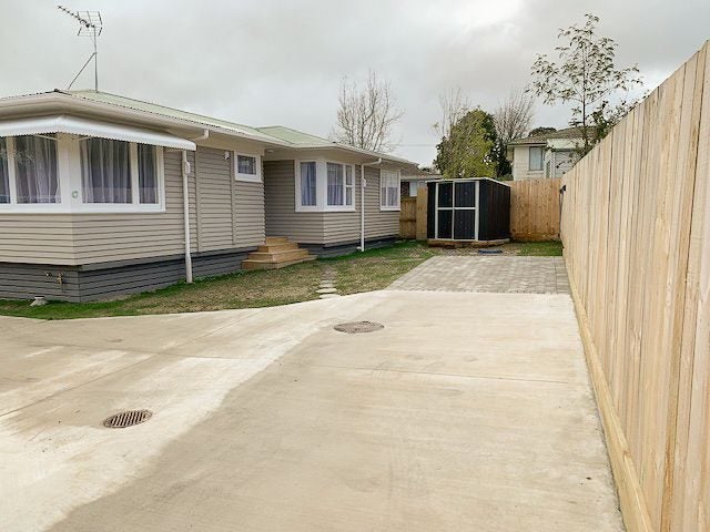 14C Triangle Road, Massey, Auckland - Carousel 2