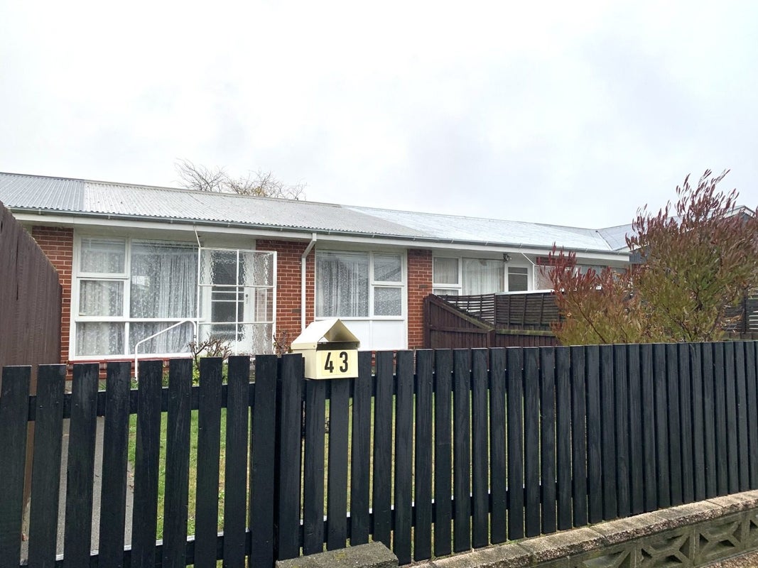 43 Hills Road, Edgeware, Christchurch - Carousel 11