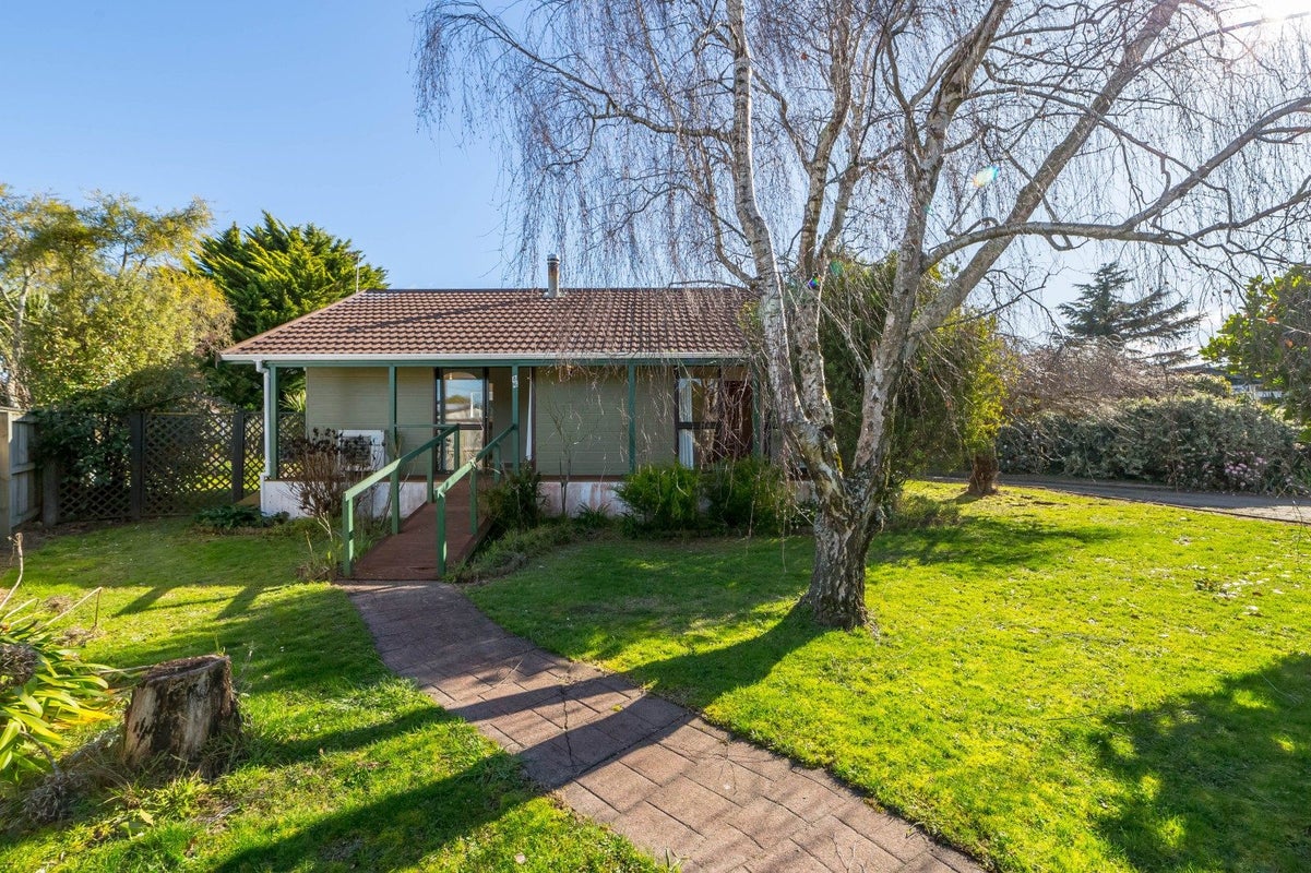 86 Hillcrest Street, Solway, Masterton - Carousel 1