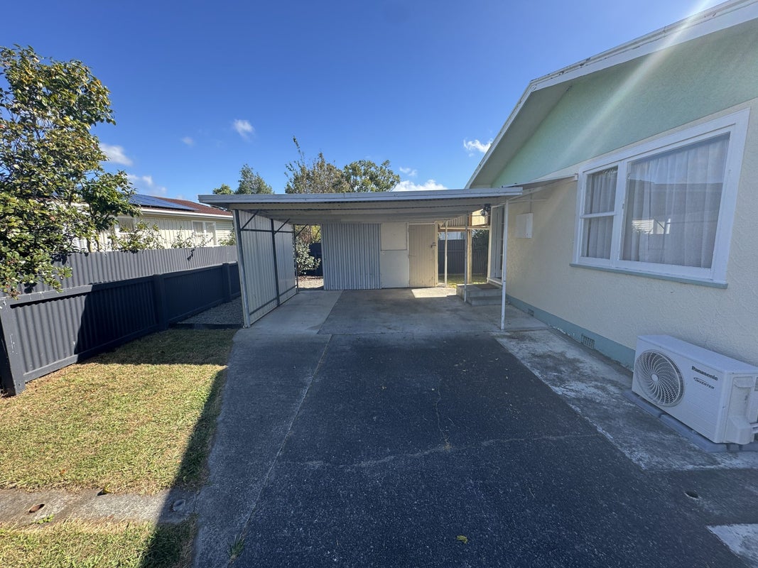 2 Leslie Avenue, Cloverlea, Palmerston North - Carousel 9