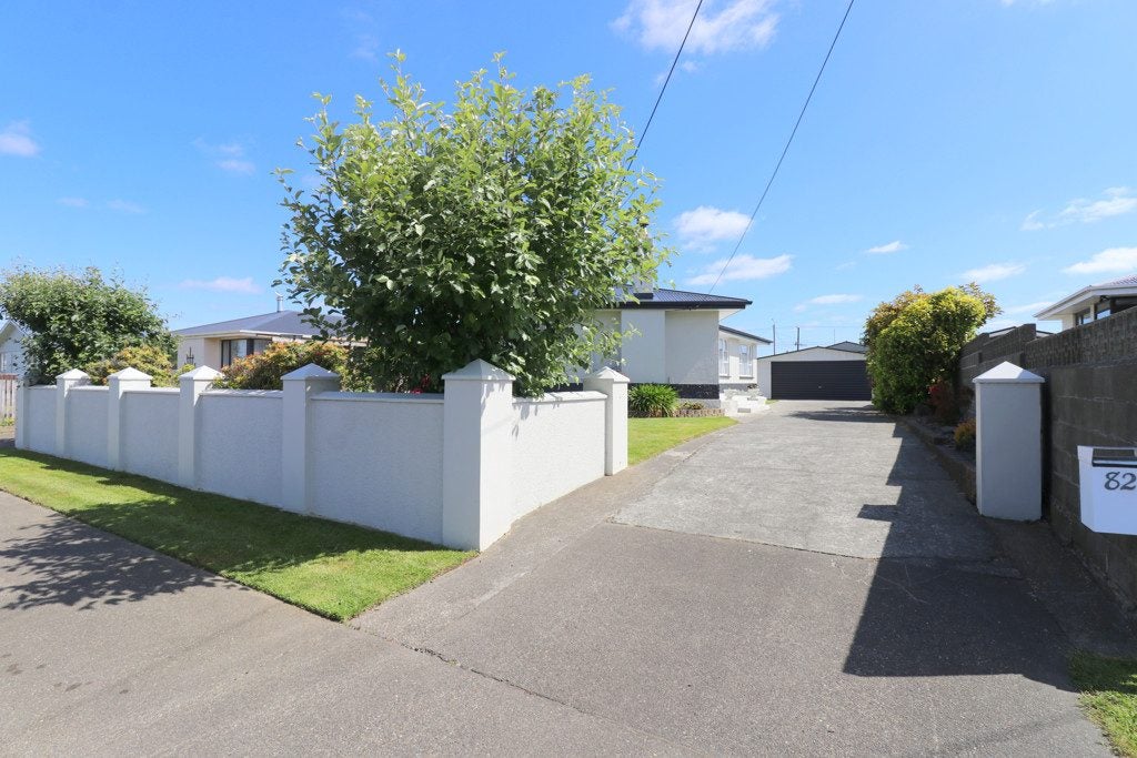 82 Edinburgh Crescent, Waikiwi, Invercargill - Carousel 1