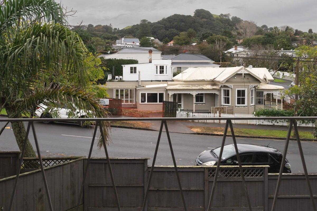 8/39 Bellevue Road, Mount Eden, Auckland - Carousel 8