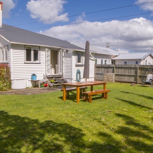 23 Bracken Avenue, Takapuna, Auckland - Carousel 1
