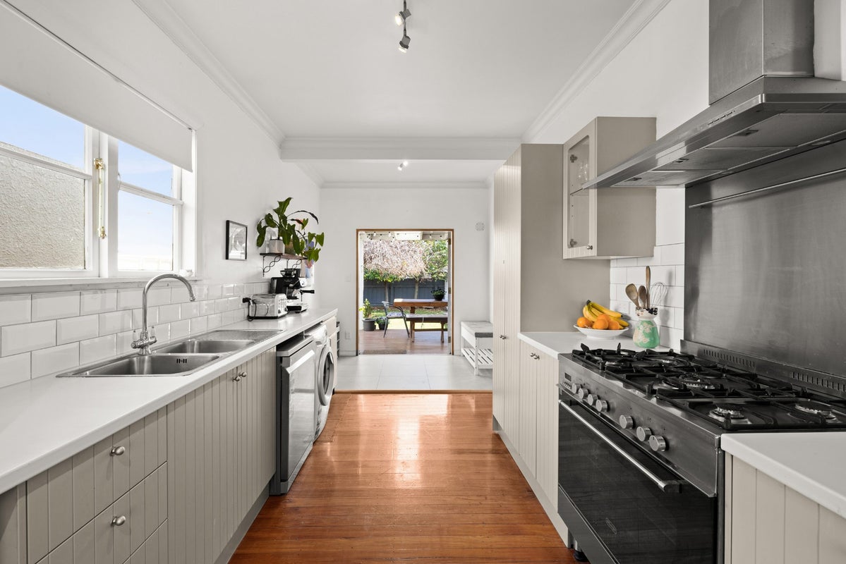 206 Sylvan Road, Parkvale, Hastings - Carousel 1