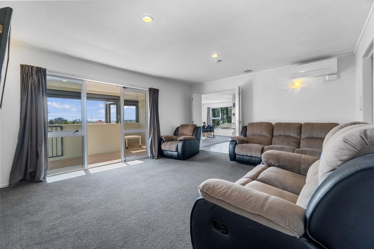 32 Carew Street, Nawton, Hamilton - Carousel 2