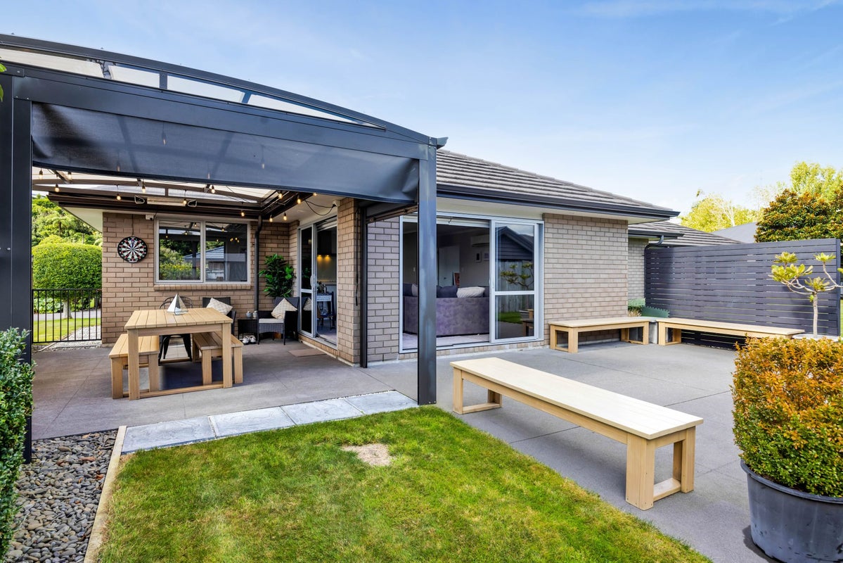 22 Te Arakete Place, Hurworth, New Plymouth - Carousel 2