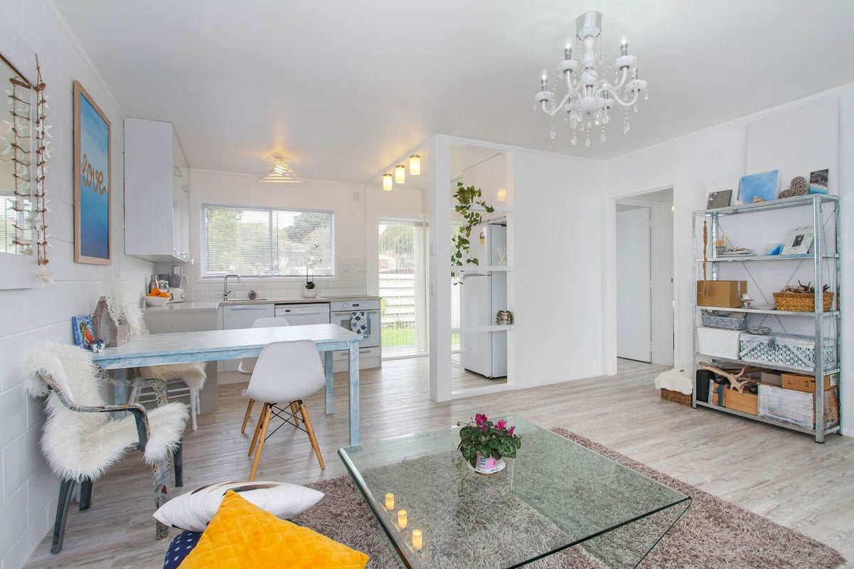 1/83 Birkdale Road, Birkdale, Auckland - Carousel 2