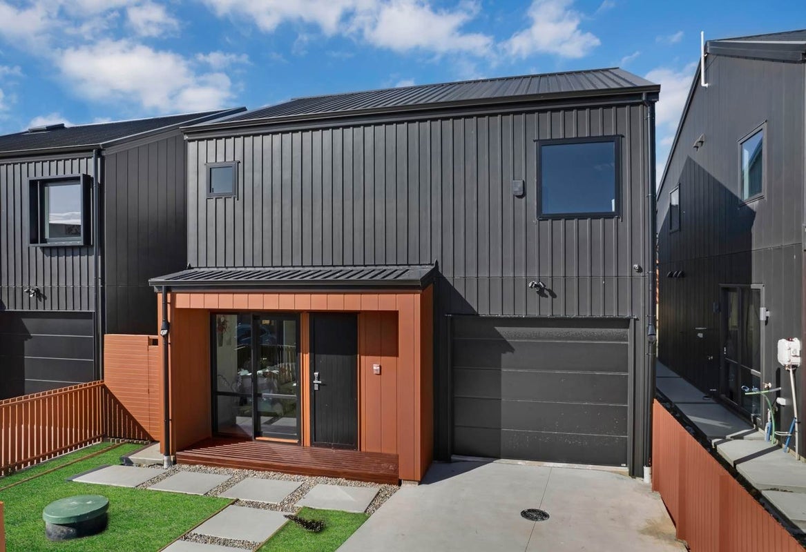 11 Murray Grey Lane, Karaka, Papakura - Carousel 1