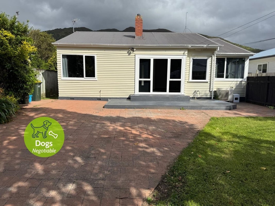 1/9 GODLEY ST, Waterloo, Lower Hutt - Carousel 1