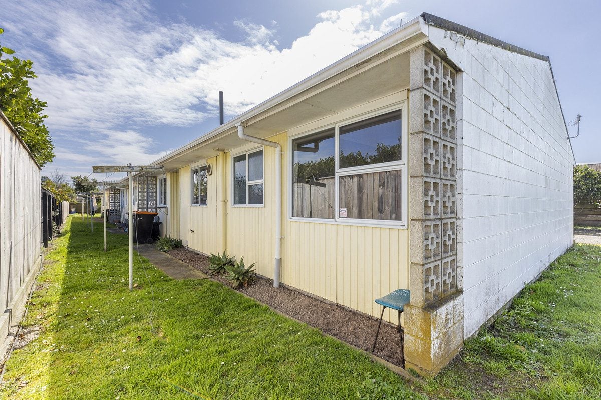 4/10 Kowhai Avenue, Takaro, Palmerston North - Carousel 14