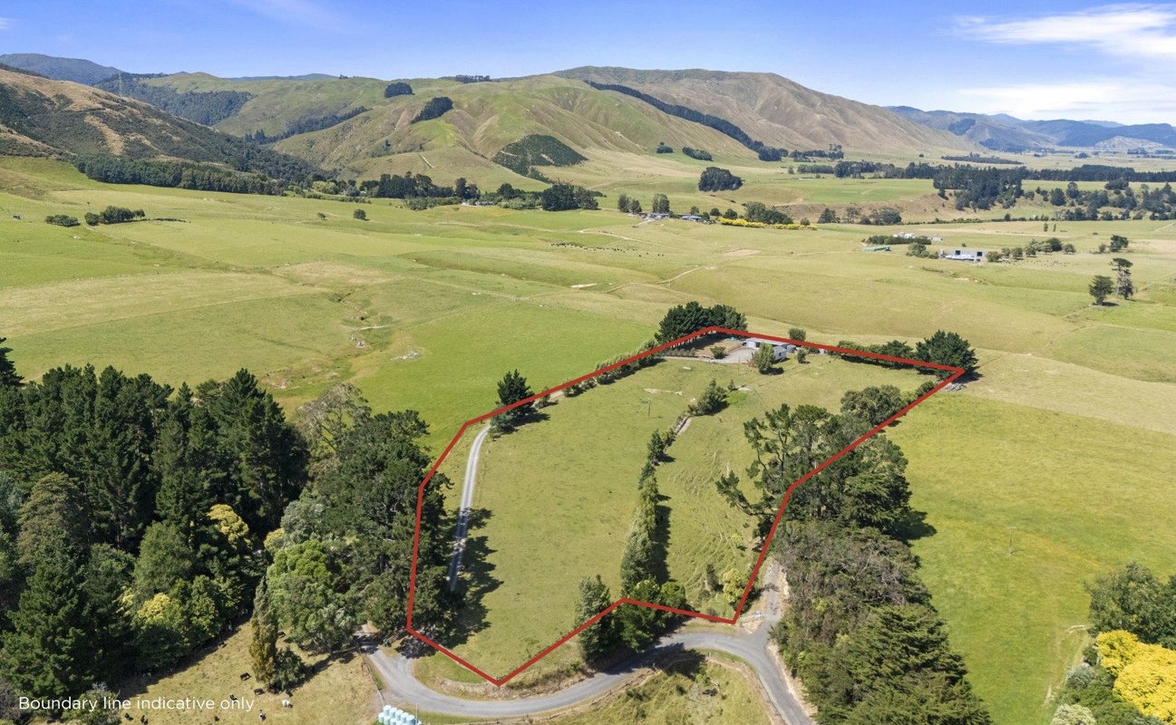 156 Williams Road, Tokomaru, Palmerston North - Carousel 24